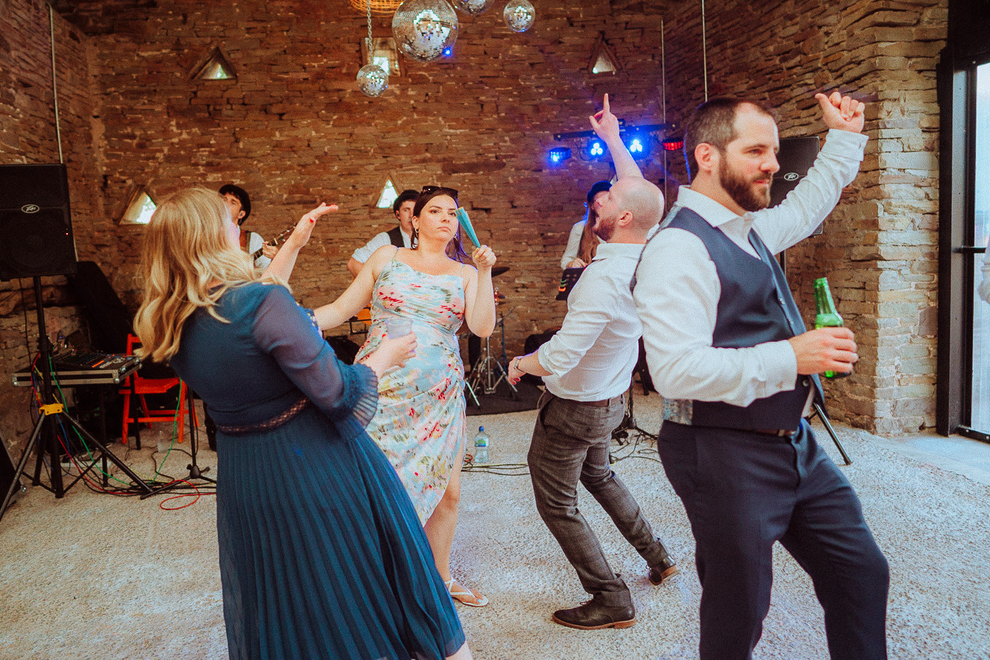 THE WHOLEHOUSE FARM WEDDING PHOTOGRAPHY 122 THE WHOLEHOUSE FARM WEDDING PHOTOGRAPHY 122